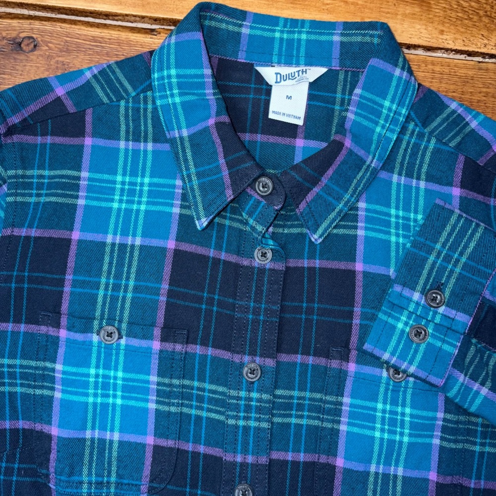 Duluth Trading Co Flannel Shirt Womens Medium Teal Purple Plaid Long Sleeve